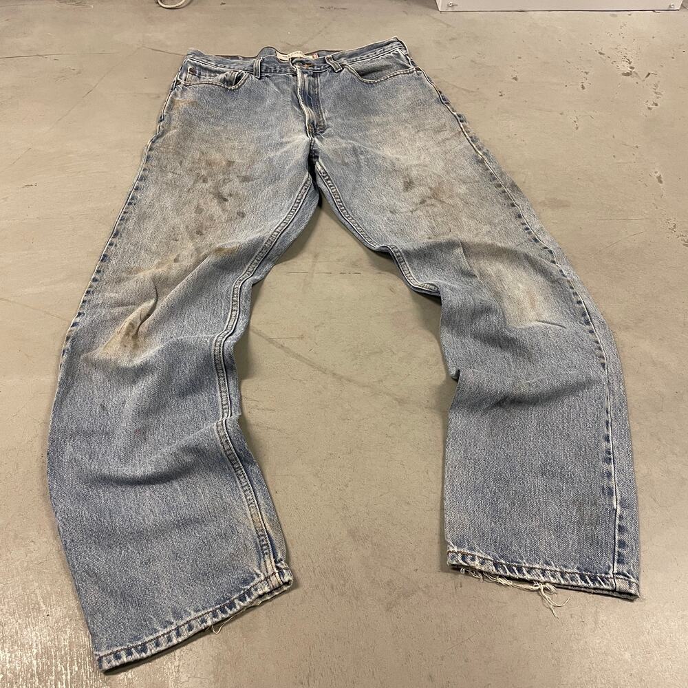 y2k baggy distressed Levi’s 550 jeans 34x34